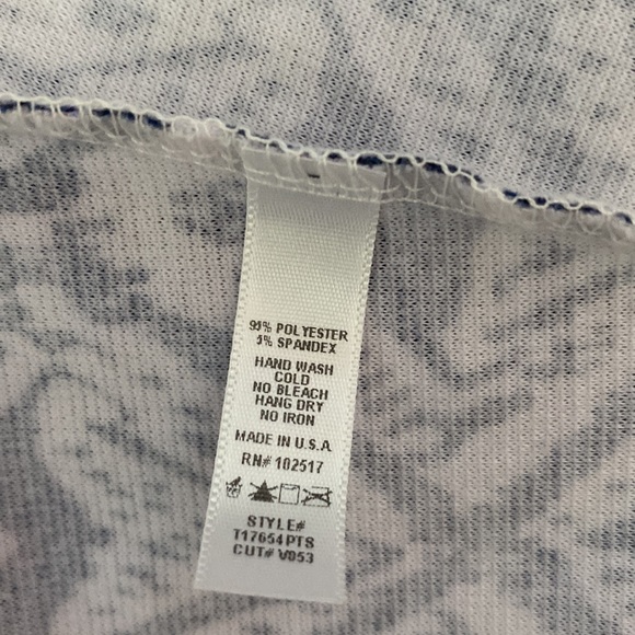 Soprano Blue and White Cropped Tank - Picture 4 of 4